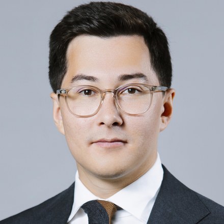 Степан Султанов